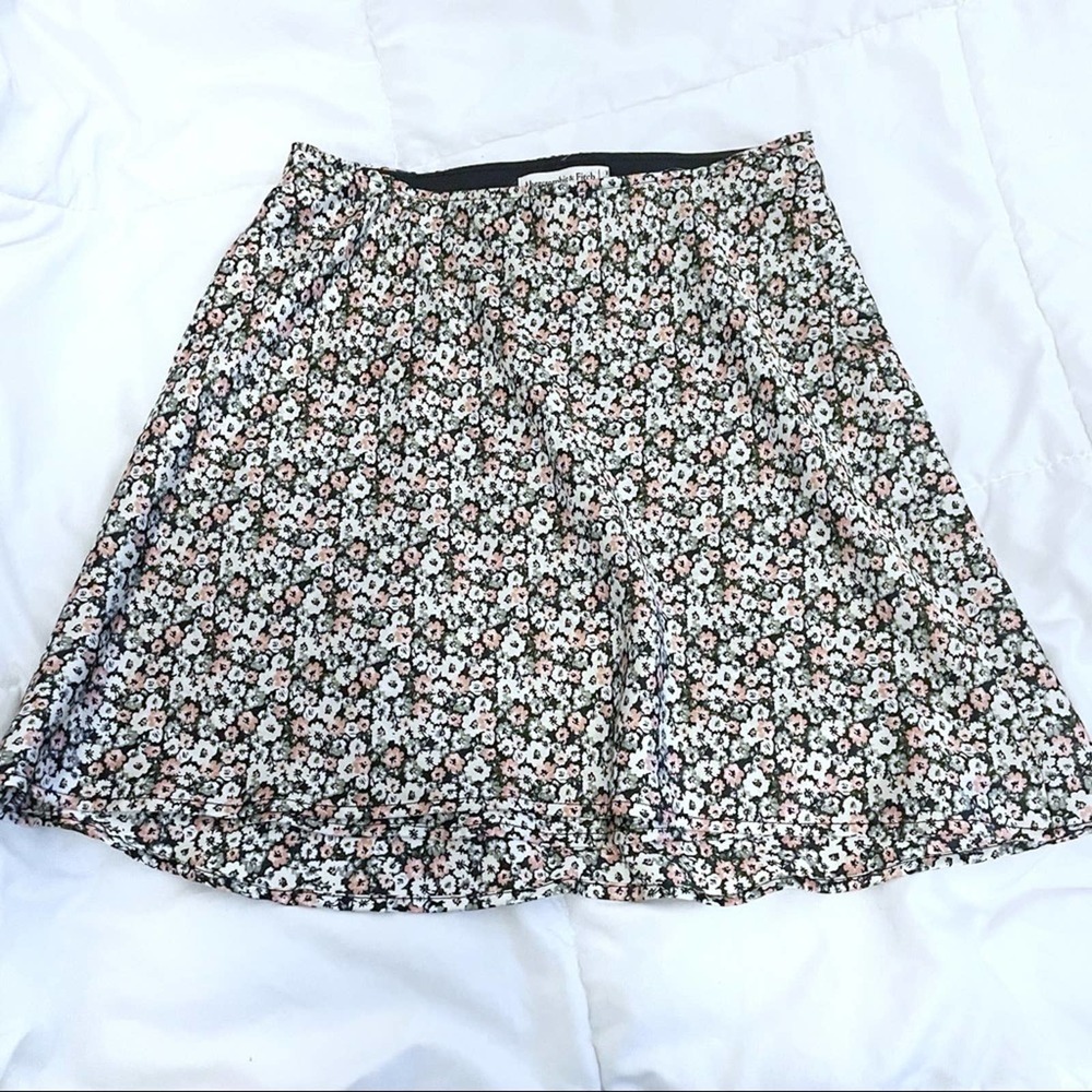 Abercrombie & Fitch Floral Silky Mini Skirt Size XS
